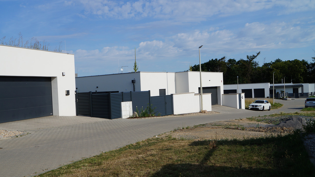 Výstavba rodinných domů Doubravčice – CC REAL Lucemburská